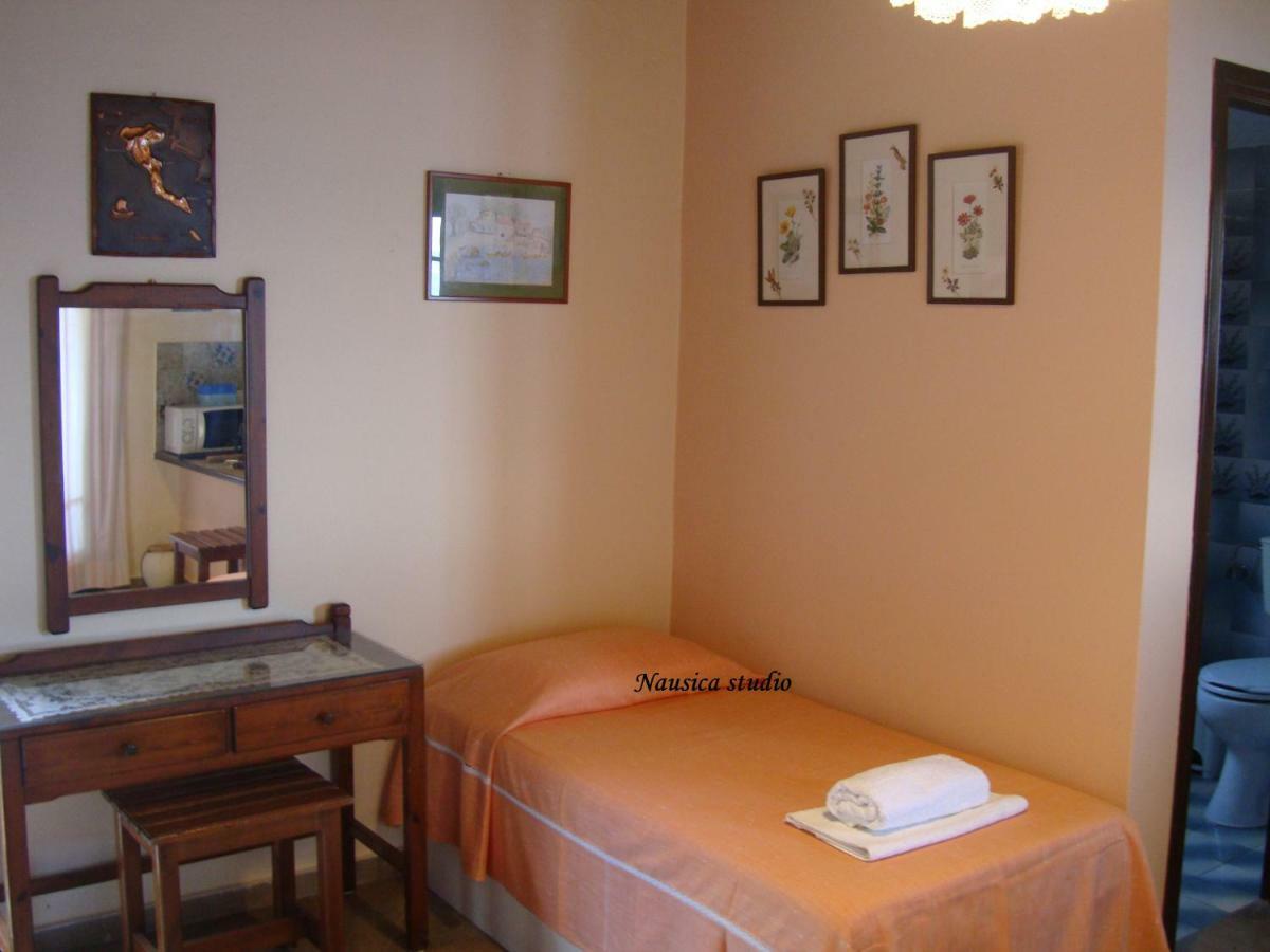 Studio Nausica... A Sense Of Paradise! Agia Pelagia Chlomou Exterior foto